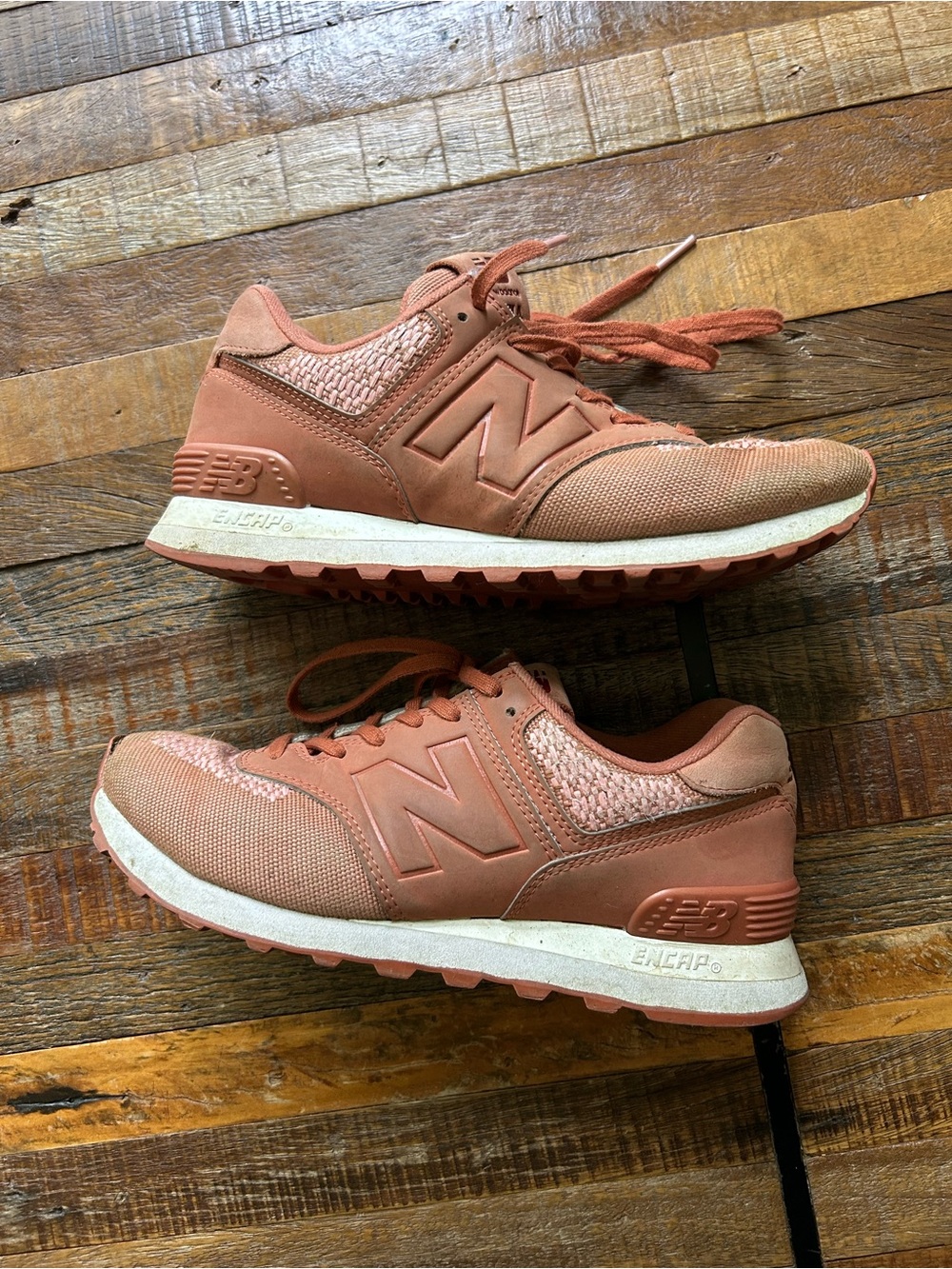 New Balance Women’s 574 Sneakers-Peach Brown